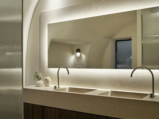 جناح سوبيريور بسرير كينج بمسبح خاص، Andronis Luxury Suites 6/7
