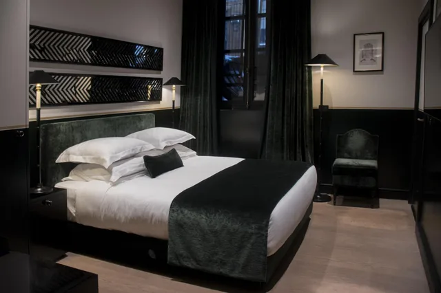Room, Double Bed, Ground Floor, Monsieur George-Champs Elysees 1/2