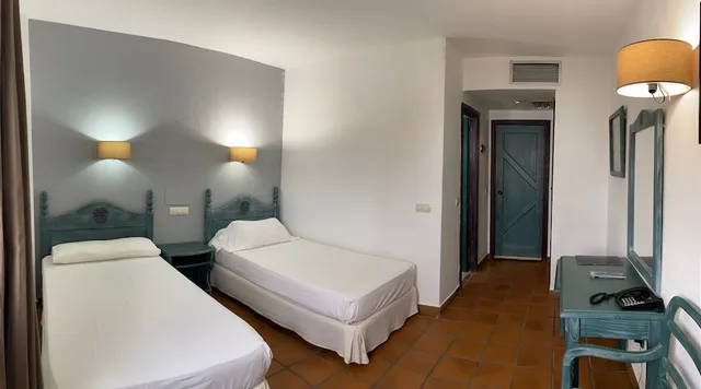 غرفة مفردة بسرير فردي، Hotel Almagro 2/3