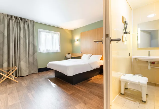 غرفة بسرير مزدوج لذوي الإعاقة، B&B Hotel Nantes Aeroport 4/5