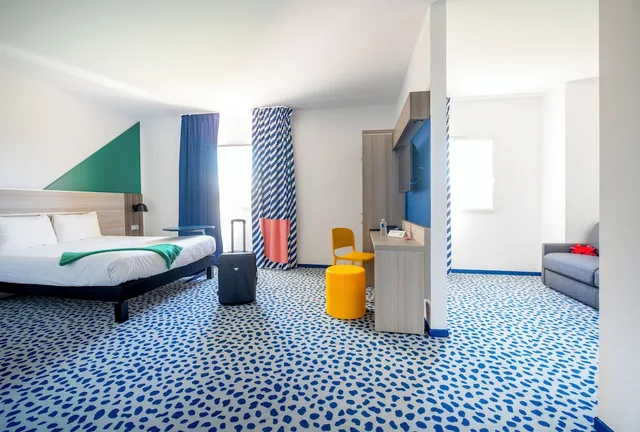 Family Suite, Standard, Double Bed, Sofa, Ibis Styles Marseille Plan De Campagne 1/3