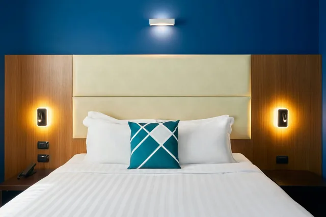 غرفة بسرير كوين، Four Point Flex Sheraton Bologna Airport 3/8