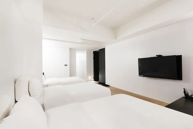 Family, House, Hotel 498 1/1