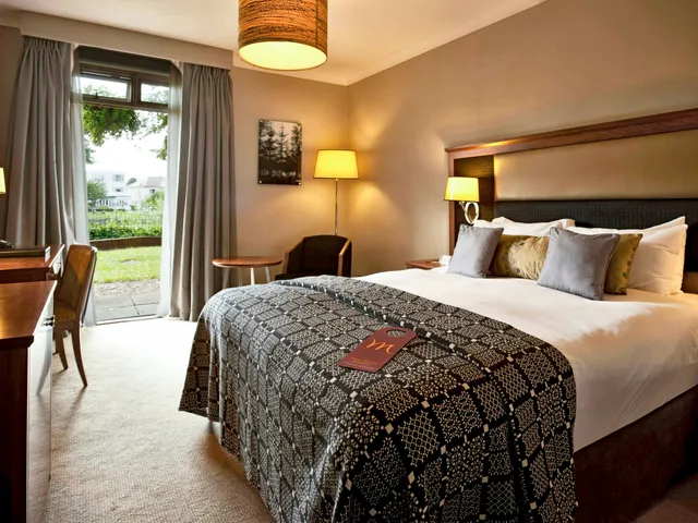 غرفة كلاسيكية بسرير مزدوج بإطلالة على النهر، Sunday London Staines-upon-Thames Heathrow T5 3/6