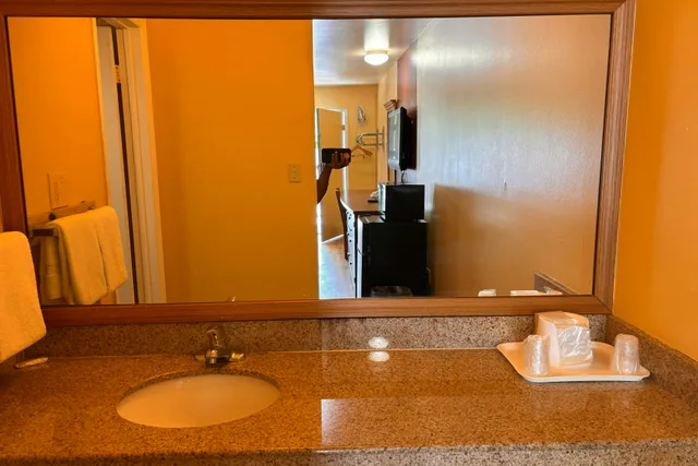 غرفة بسرير فردي للمدخنين، Sunrise Inn By OYO Newport News US-60 4/5