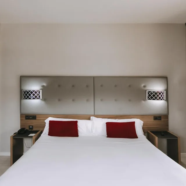 Room, Double or Twin Bed, Terrace, K10 Urnieta 5/9