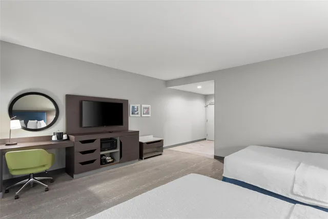 غرفة بسريرين كوين بحوض استحمام لذوي الإعاقة، Hampton Inn Huntley Chicago 2/5