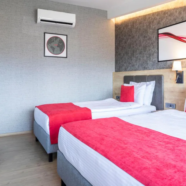 Standard, Twin Beds, Land Side, Balcony، Ramada by Wyndham Dalaman 3/7