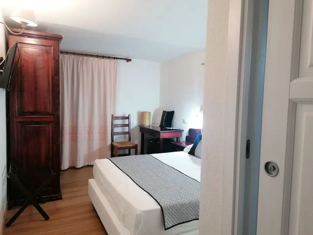 Design, Queen Bed، Hotel Sortale 4/10