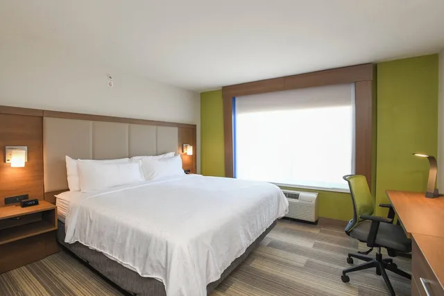 جناح بسرير كينج لذوي الإعاقة، Holiday Inn Express Hotel Suites Richwood Cincinnati South 2/4