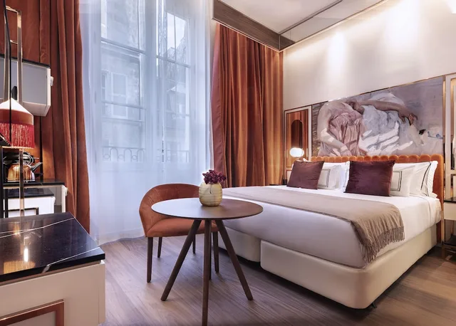 غرفة سوبيريور، Hotel Maison Colbert Member of Melia Collection 2/5