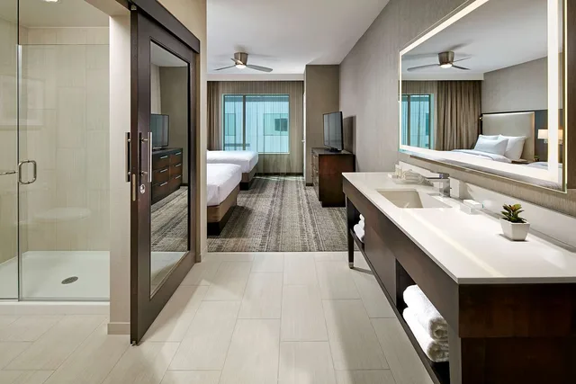 جناح استوديو بسرير كوين لذوي الإعاقة، Homewood Suites by Hilton San Diego Downtown/Bayside 3/3