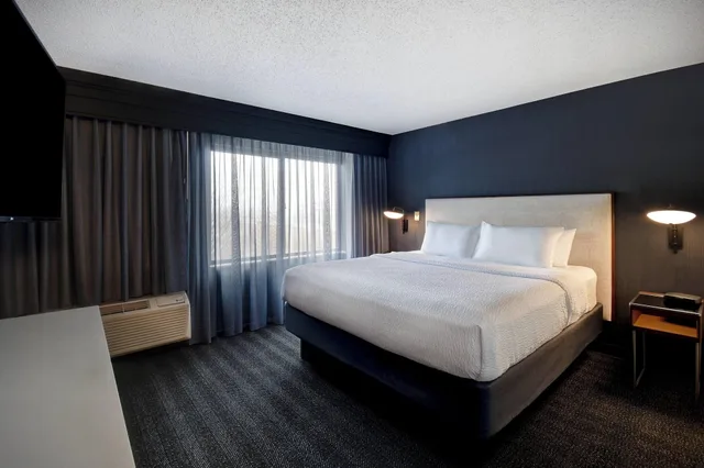 جناح بسرير كينج، Courtyard by Marriott Cincinnati Airport 1/4