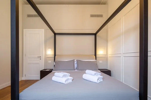 شقة فاخرة بسريرين كوين بـ3 غرف نوم مع أريكة، Florence Luxury Apartment Al Duomo 6/10