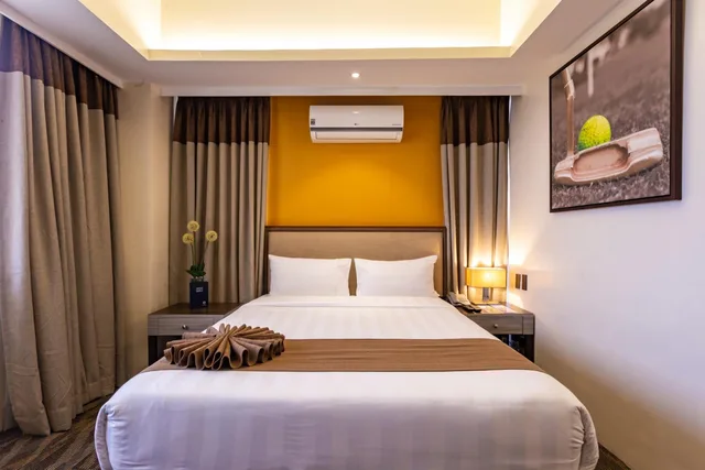 Superior, Queen Bed, Splendido Tagaytay Hotel and Country Club 2/2
