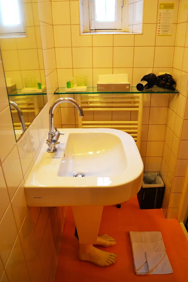 غرفة ديلوكس رباعية بسرير كينج وسرير فردي مع أريكة، Hotel Windsor Home Paris 7/8