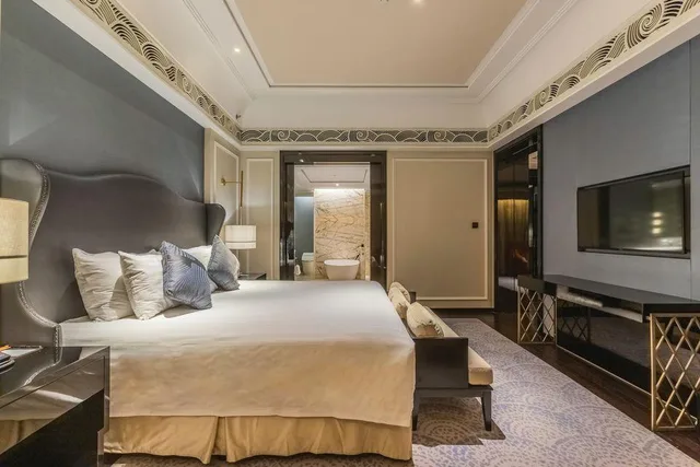 جناح ديلوكس بإطلالة على البحيرة، Grand New Century Hotel Yixing 2/2