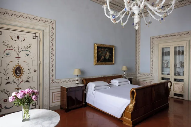 Junior Suite, Villa, 1 Double and 1 Single Bed، Villa Olmi Firenze 1/7