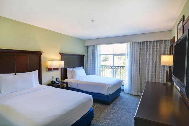 جناح بسريرين مزدوجين مع أريكة، Embassy Suites Valencia 2/8