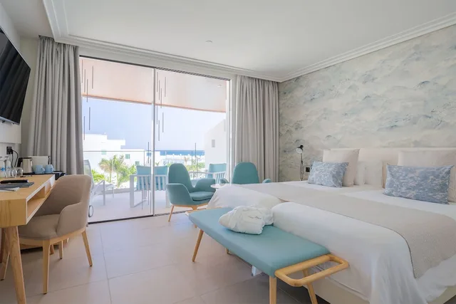 Room, Twin Beds, Sea View, Hotel Lava Beach 1/3