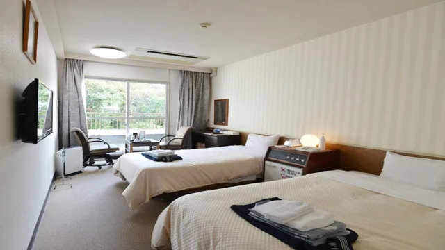 Standard, Twin Beds, South Wing, Yataro Minamikan 1/1
