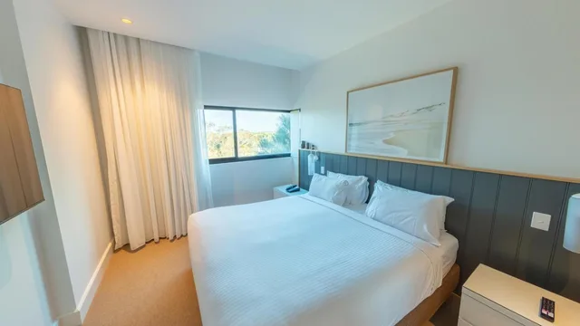 1 Bedroom, Suite, Golf Course View, The Sands Torquay 2/8