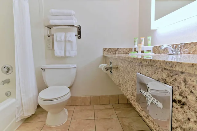 غرفة بسريرين مزدوجين، Wyndham Garden Summerville 3/3