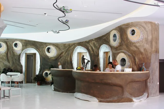 Bougainville Bay Hotel، ساراندا 8/78