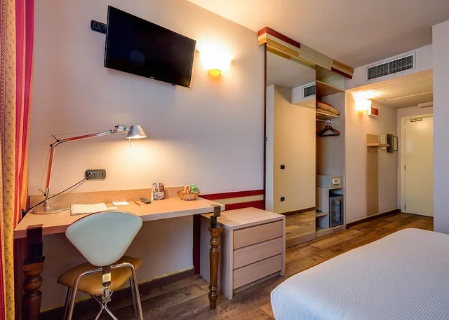 Room, Double Bed, Art & Hotel Aeroporto 2/4