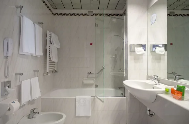 غرفة سوبيريور بسريرين منفصلين، Nh Trieste Hotel 7/9