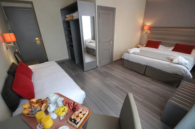 غرفة ديلوكس ثلاثية، Best Western Hotel des Orangers 3/3