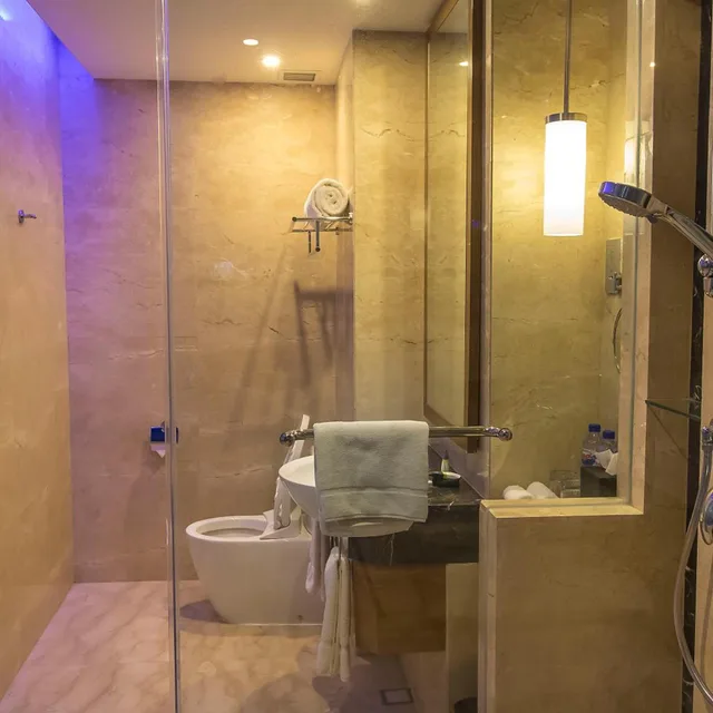 جناح بإطلالة على البحر، FOUR POINTS BY SHERATON MANADO 5/6