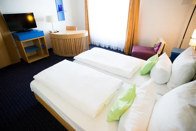Standard, Twin Beds, ibis Styles Leipzig 3/10
