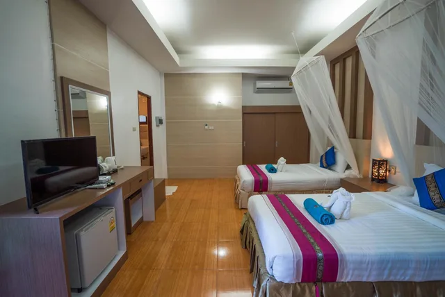 Semi Detached, Deluxe, Cottage، Tonsai Bay Resort 5/10