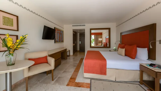 Swim Up, Deluxe, King Bed، Grand Park Royal Cancun All Inclusive 4/6