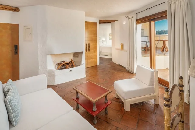 Island, Suite, King Bed, Partial Sea View, Hotel Cala Di Volpe Costa Smeralda 8/10