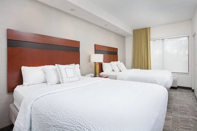 جناح بسريرين كوين مع سرير سحّاب إضافي لذوي الإعاقة، Springhill Suites Pigeon Forge 2/8