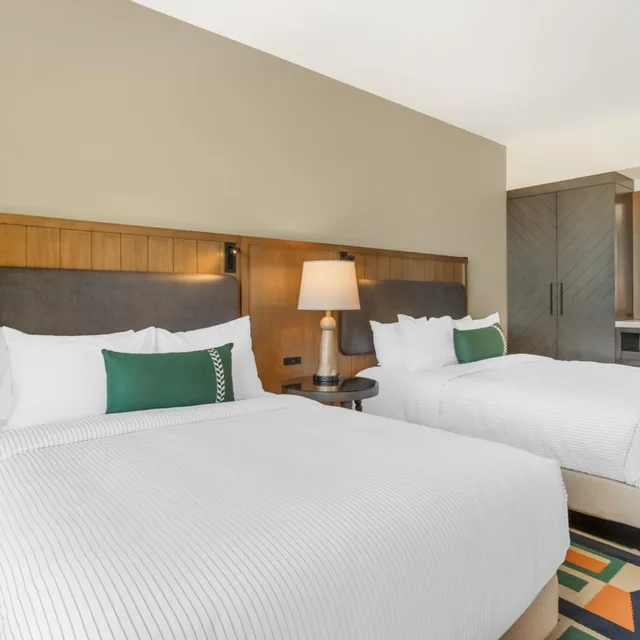 غرفة سوبيريور بسريرين كوين بإطلالة على المسبح، Cambria Hotel Templeton - Paso Robles 1/3
