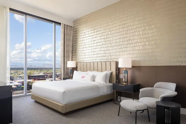 2 Bedrooms, Penthouse, Suite، Caesars Republic Scottsdale, a Hilton Hotel 2/5