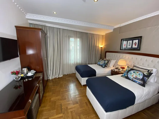 غرفة سوبيريور بسرير مزدوج بإطلالة على الحديقة، Four Doors Hotel 1/3