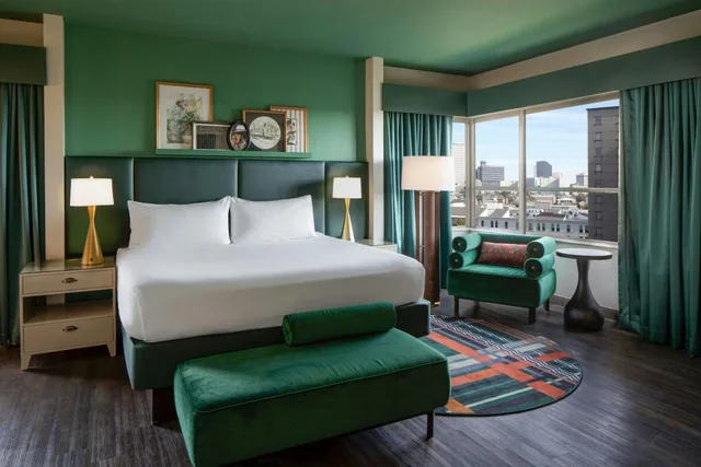جناح بسرير كينج بإطلالة على المدينة بغرفة نوم واحدة، Hotel Tonnelle New Orleans, A Tribute Portfolio Hotel By Marriott 1/4