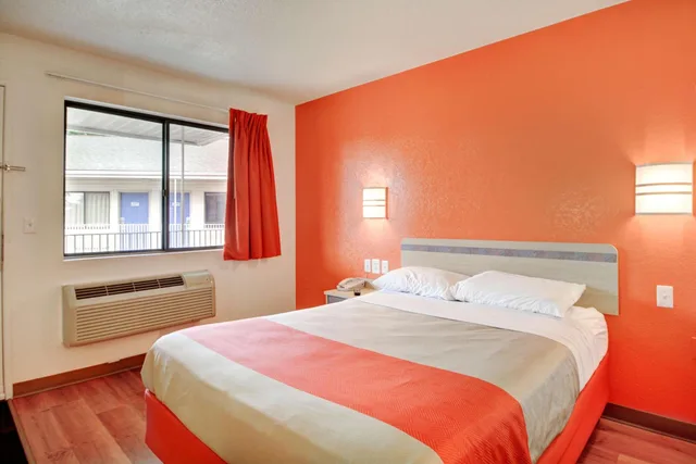 غرفة بسرير مزدوج لذوي الإعاقة، Motel6 Southington, CT - Hartford 9/10
