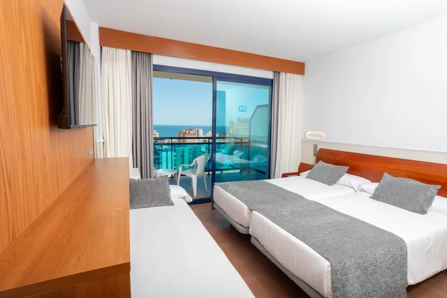 غرفة بثلاثة أسرّة، Cibeles Playa 2/5
