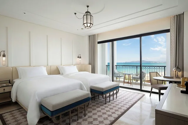 غرفة سوبيريور بسريرين منفصلين بشرفة، The St. Regis La Bahia Blanca Resort, Tamuda Bay 1/2