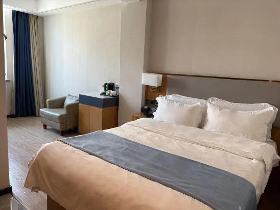 Special، GreenTree Inn Qingdao Laixi High-speed Railway Station Shenzhen Road Express Hotel 1/1