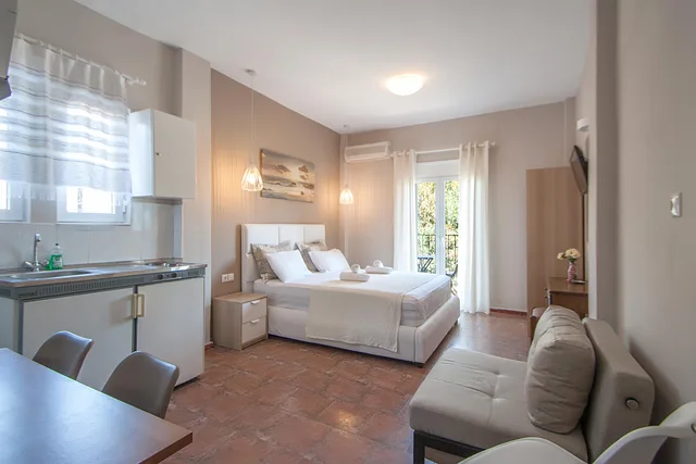غرفة بسرير مزدوج، Villa Albanis 2/3