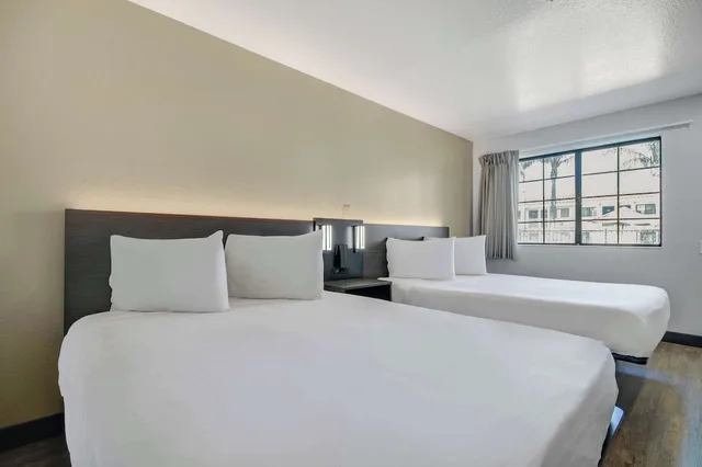 غرفة ديلوكس بسريرين كوين، Motel6 Lompoc, CA 1/10