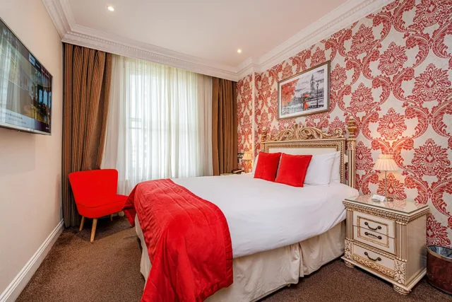 Semi Basement, Queen Bed، Ashburn 1/5