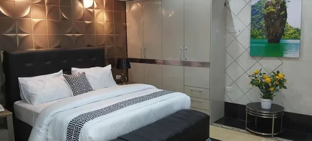 جناح تنفيذي، Lantana Hotel 4/10