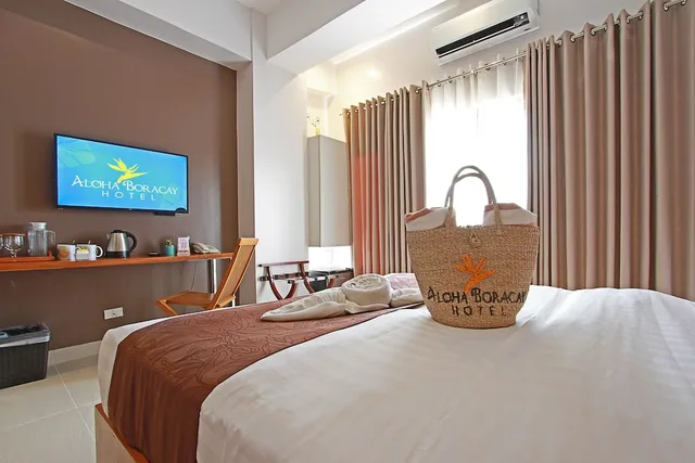 غرفة بريميير بسريرين كوين، Aloha Boracay Hotel 7/10